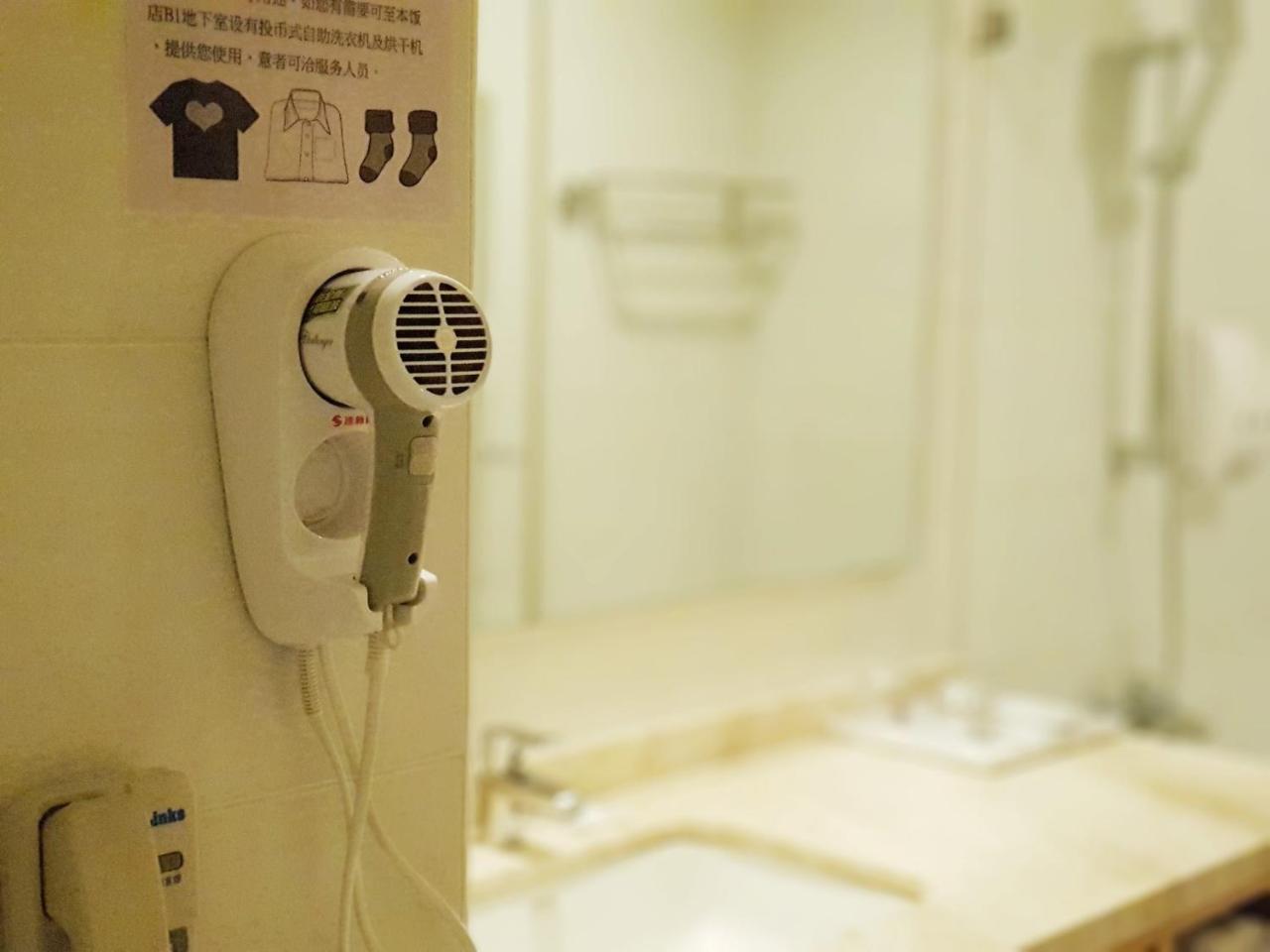 Ever Delightful Business Hotel Chiayi Buitenkant foto
