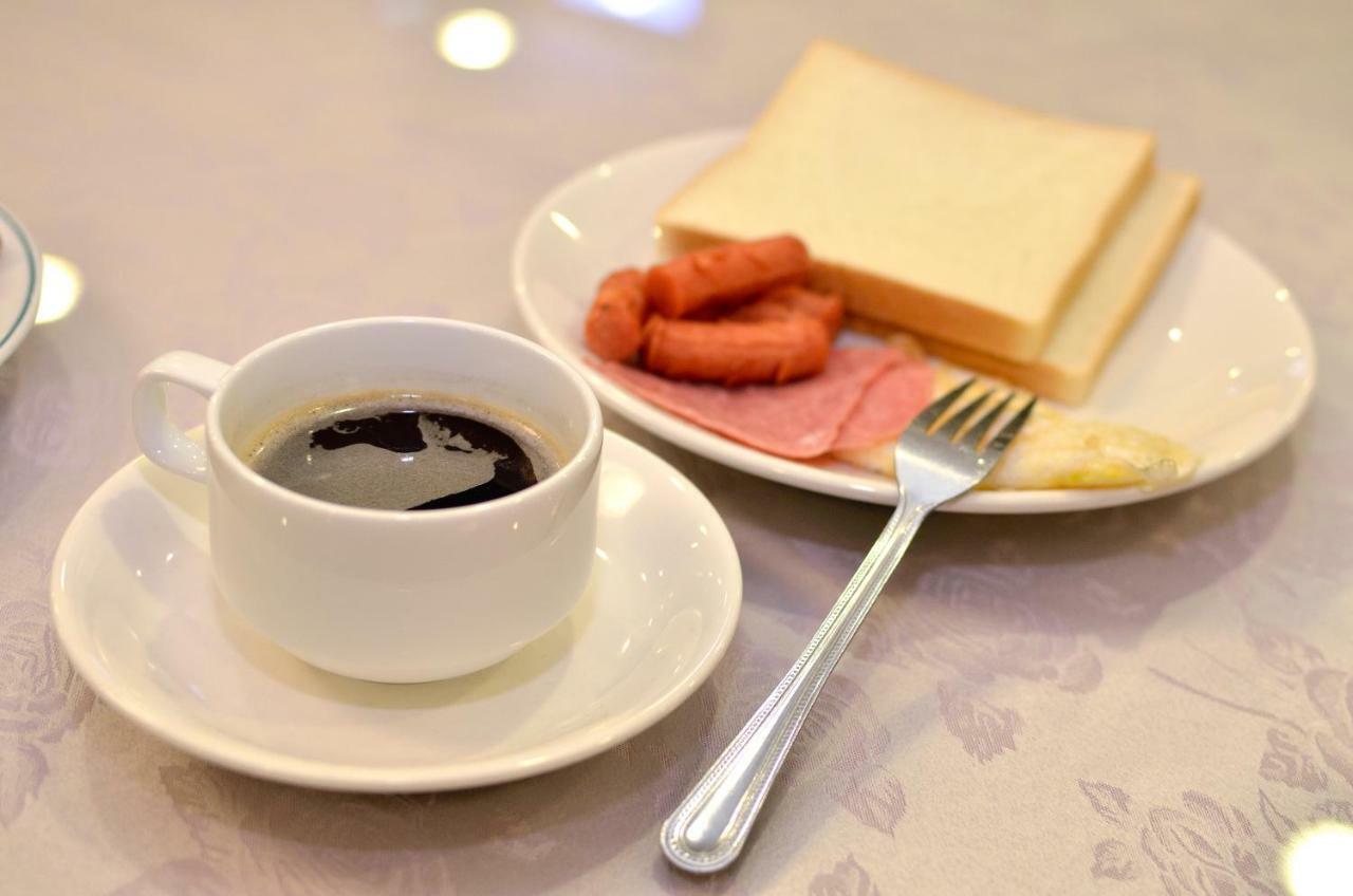 Ever Delightful Business Hotel Chiayi Buitenkant foto