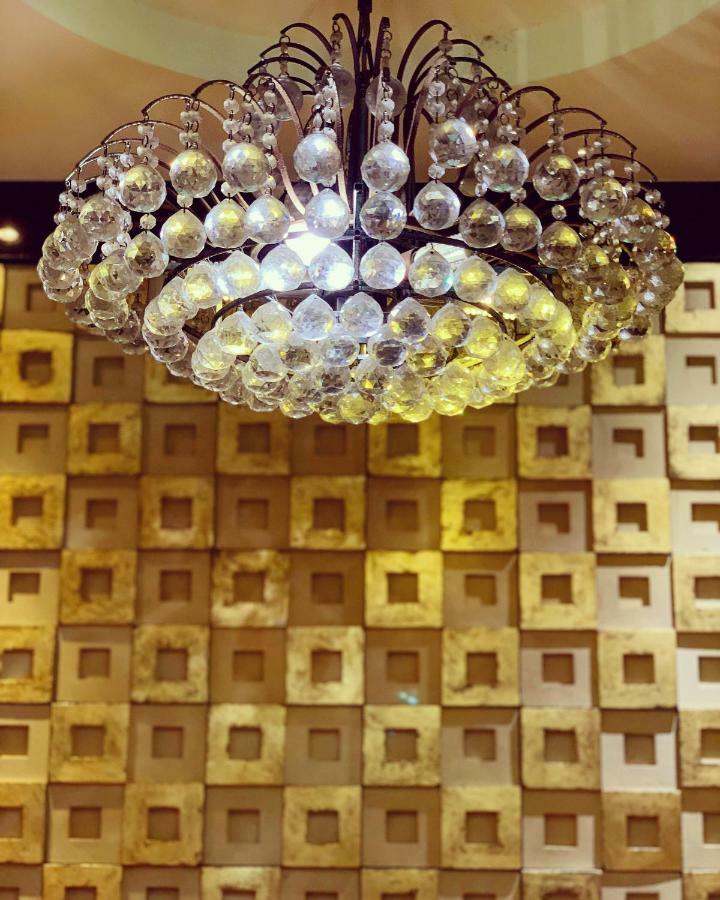 Ever Delightful Business Hotel Chiayi Buitenkant foto