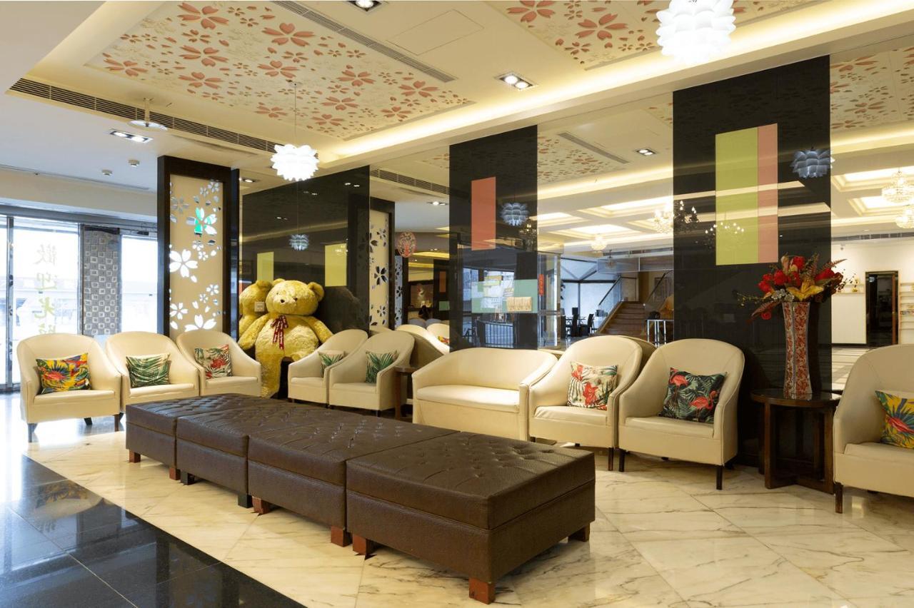 Ever Delightful Business Hotel Chiayi Buitenkant foto